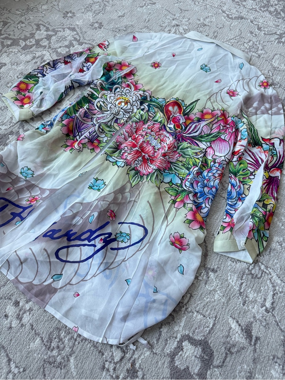 Ed Hardy White Button-Up 3/4 Sleeve Blouse Classic Floral Tattoo Motive - Picture 7 of 9